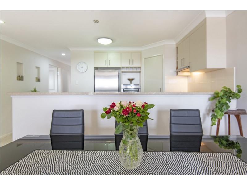 2/14 Sunning Street, Kearneys Spring QLD 4350