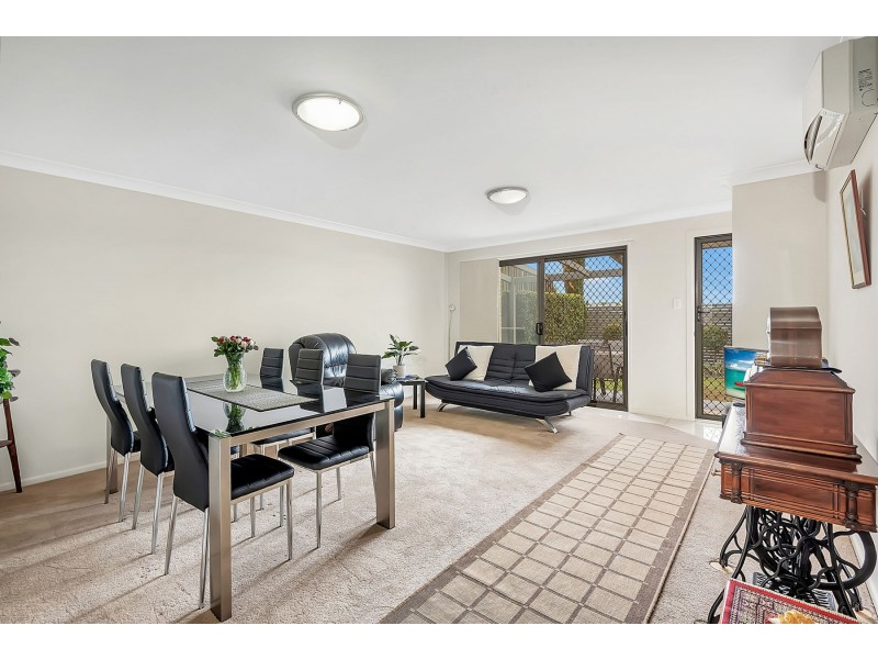 2/14 Sunning Street, Kearneys Spring QLD 4350