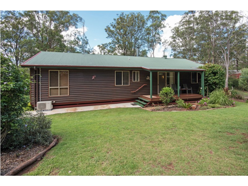 15 Adams Road, Cabarlah QLD 4352
