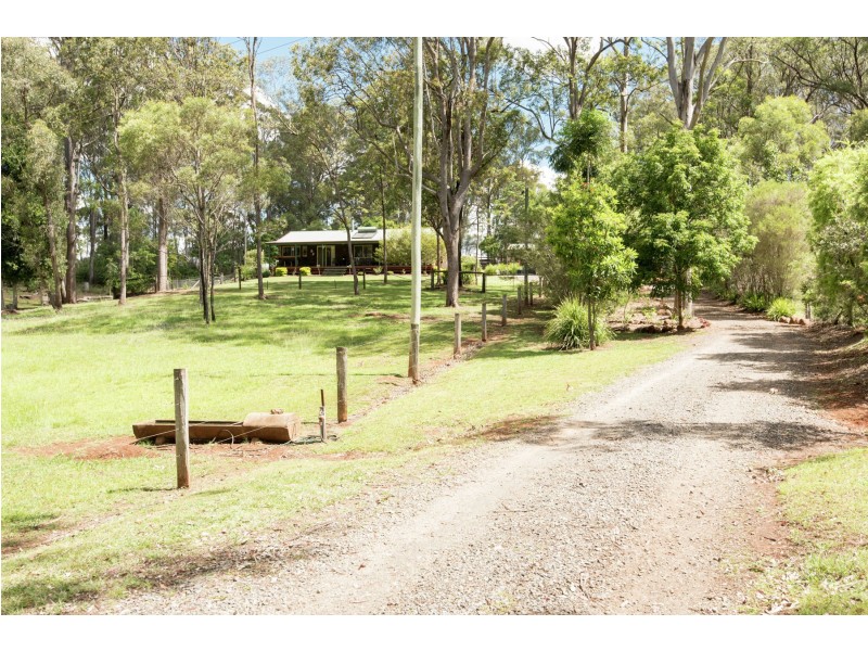 15 Adams Road, Cabarlah QLD 4352