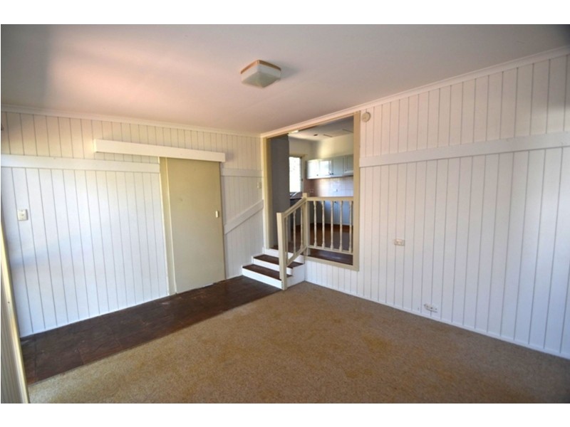 9 Ford Street, Rockville QLD 4350