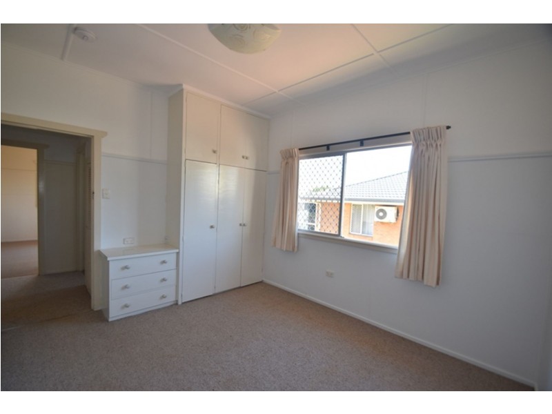 9 Ford Street, Rockville QLD 4350