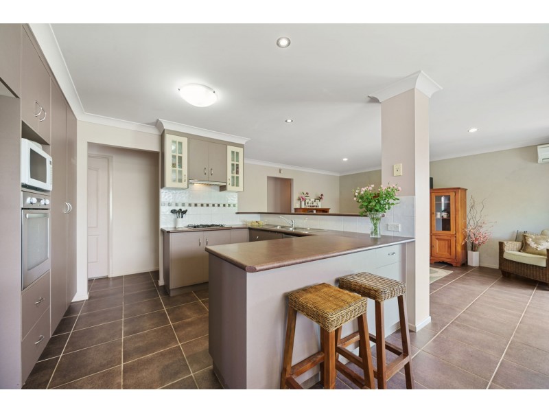 9 Lavarack Street, Darling Heights QLD 4350