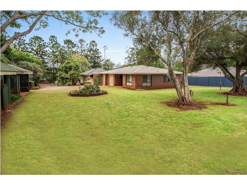 58 Hogg Street, Rockville QLD 4350