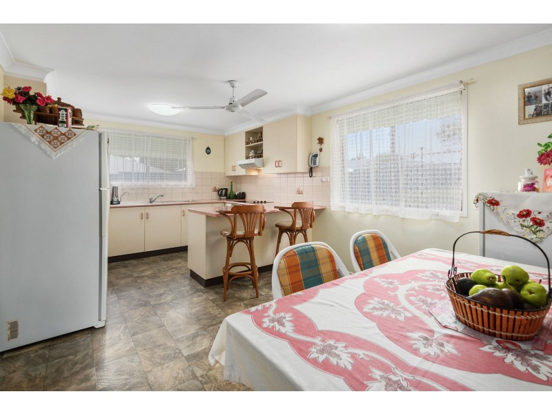 58 Hogg Street, Rockville QLD 4350