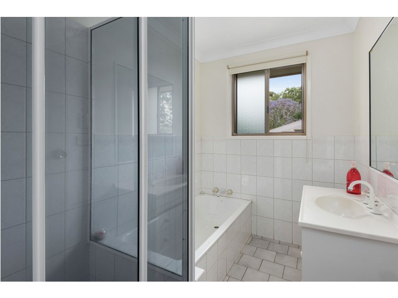 58 Hogg Street, Rockville QLD 4350