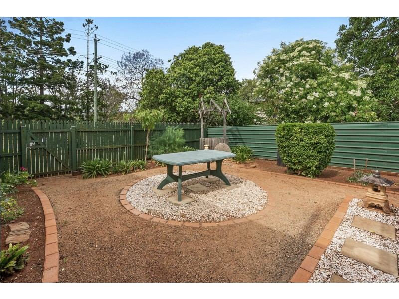 58 Hogg Street, Rockville QLD 4350