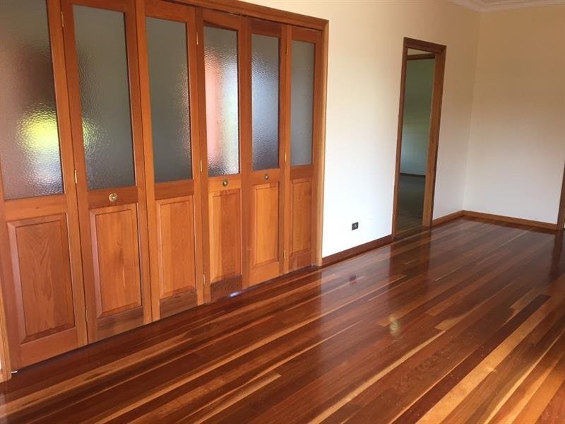 5 Vanham Close, Middle Ridge QLD 4350