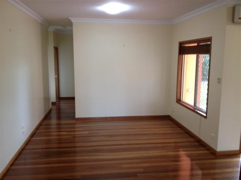 5 Vanham Close, Middle Ridge QLD 4350