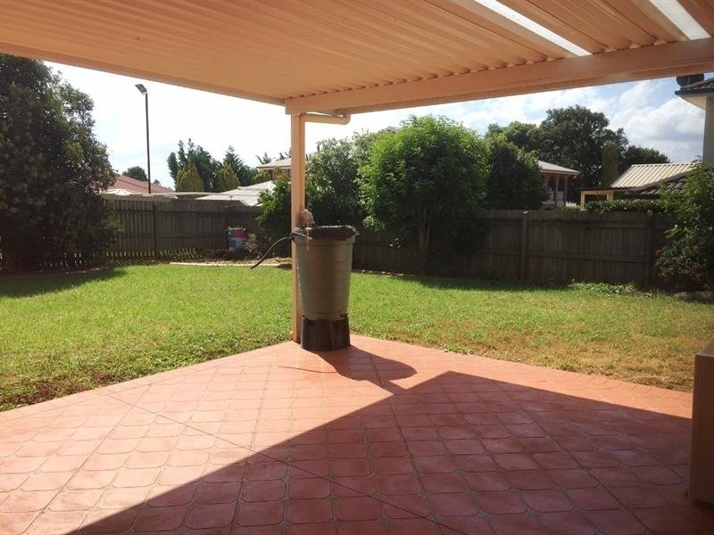 5 Vanham Close, Middle Ridge QLD 4350