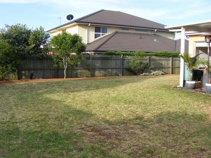 5 Vanham Close, Middle Ridge QLD 4350