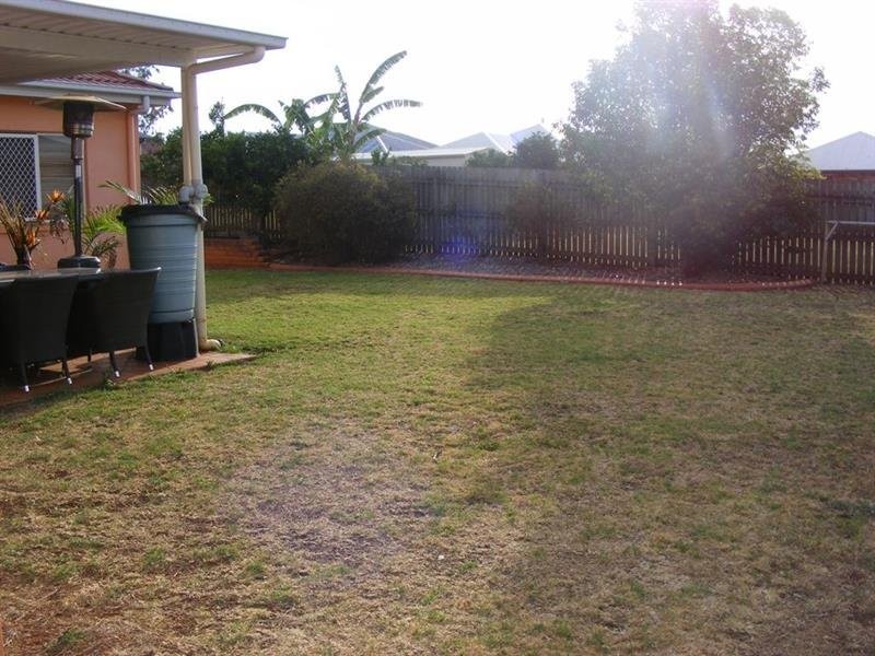 5 Vanham Close, Middle Ridge QLD 4350