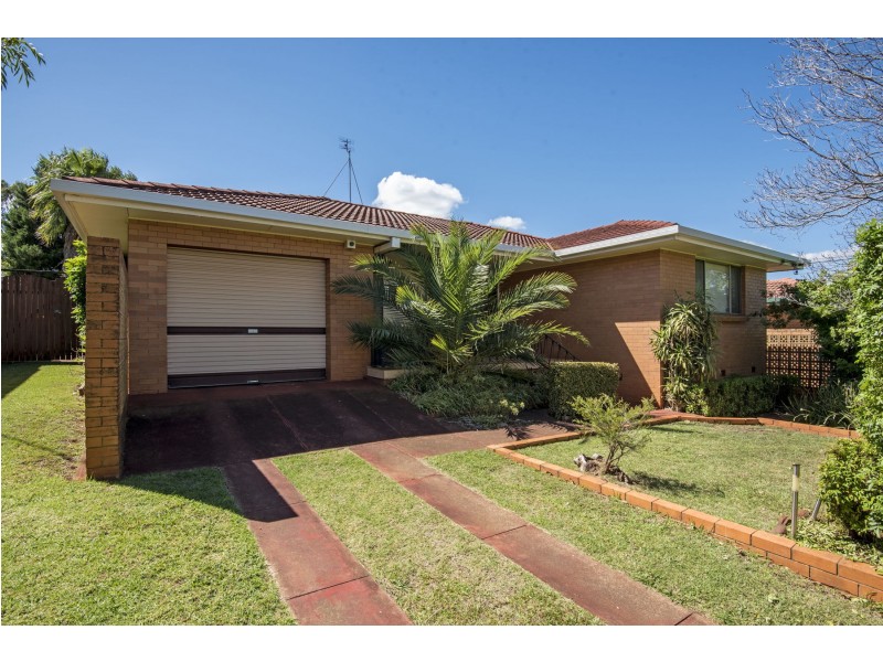49 Debra Street, Centenary Heights QLD 4350