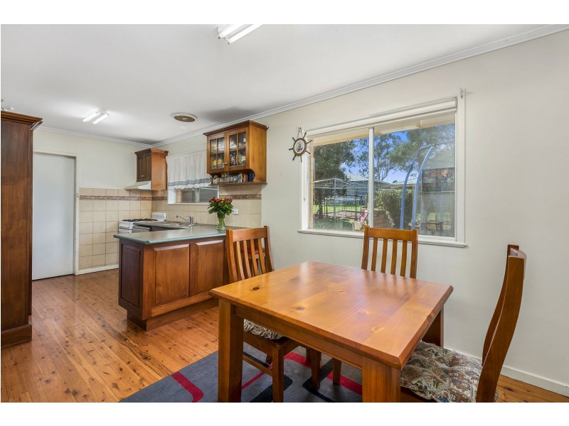 49 Debra Street, Centenary Heights QLD 4350