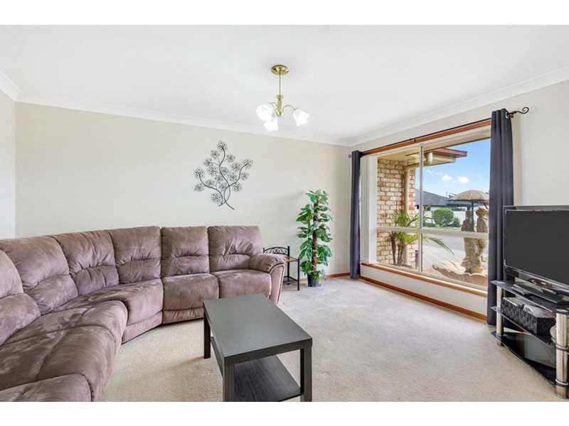 8 Rama Court, Kearneys Spring QLD 4350