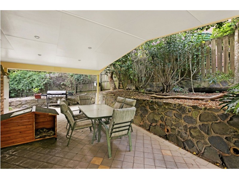 42 Mackenzie Street, Mount Lofty QLD 4350