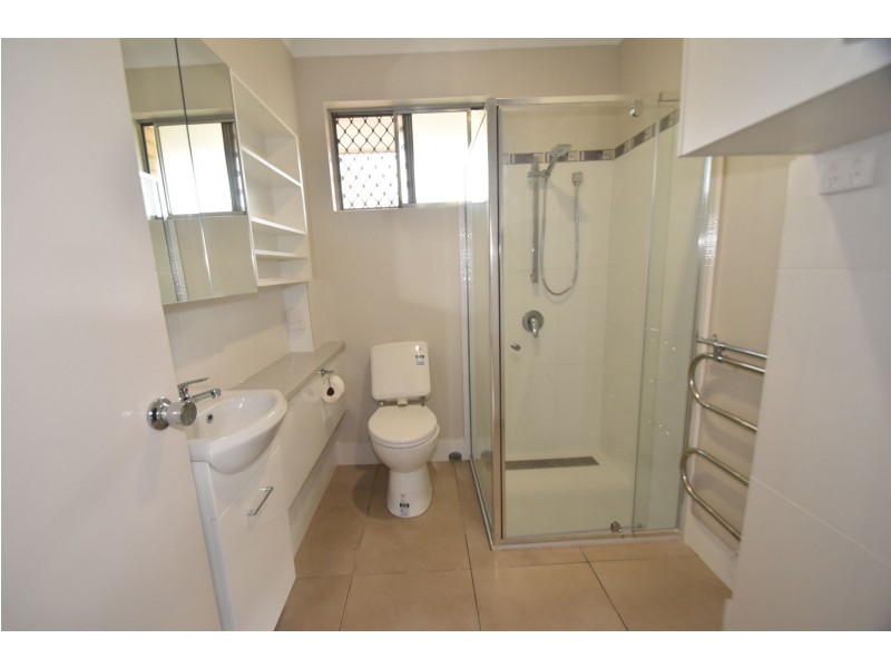 2/235A South Street, South Toowoomba QLD 4350