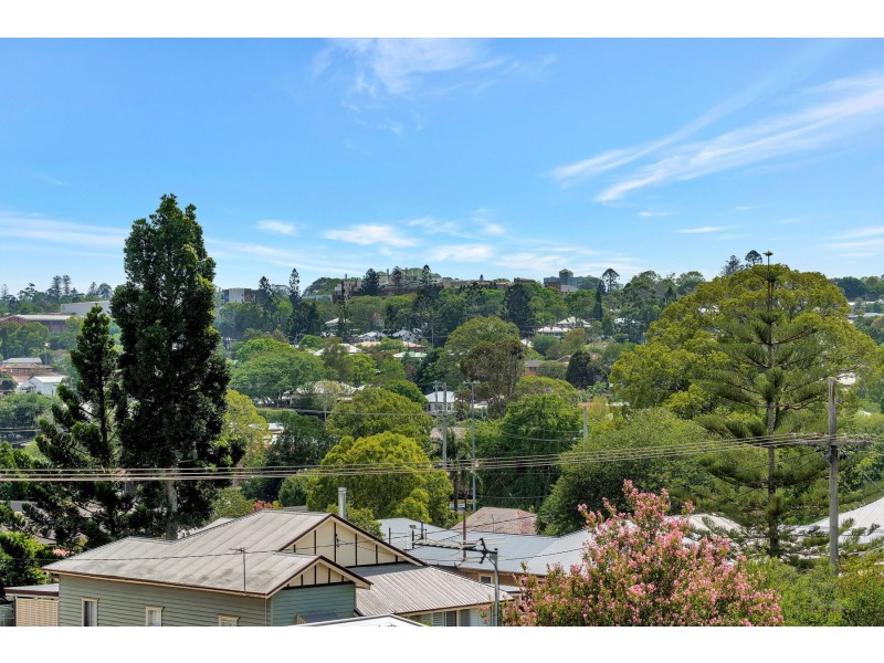 12B Macarthur Street, South Toowoomba QLD 4350