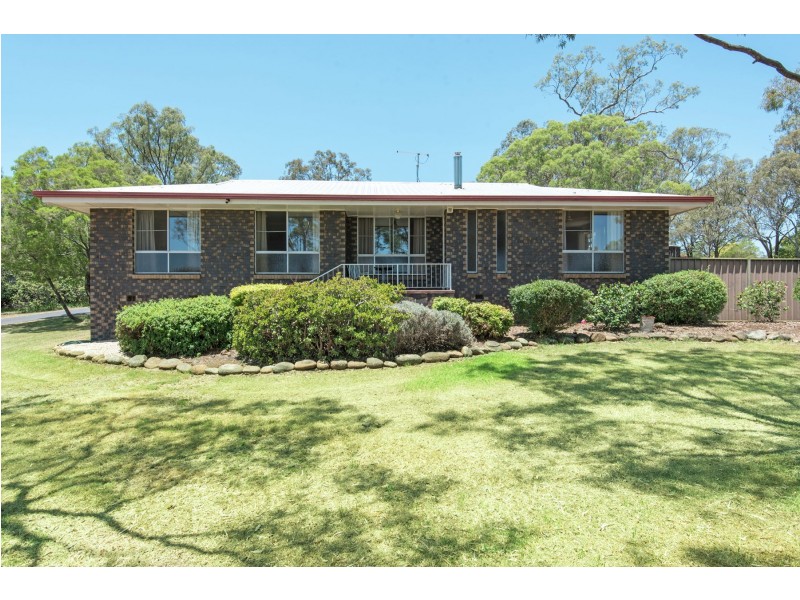 6 Glen Court, Glenvale QLD 4350