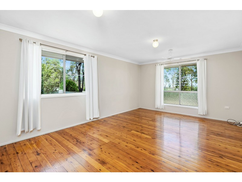 6 Glen Court, Glenvale QLD 4350