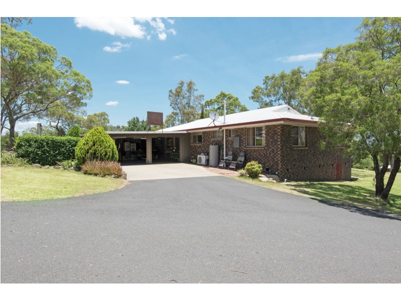 6 Glen Court, Glenvale QLD 4350