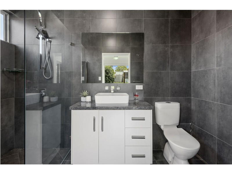 44 Llewellyn Street, Centenary Heights QLD 4350