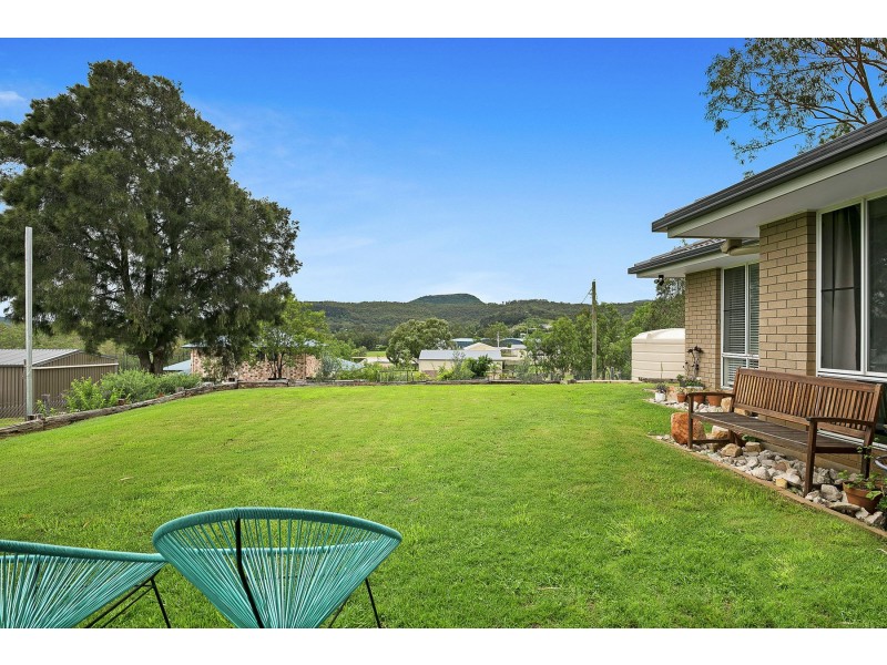 3 Pepperwood Place, Withcott QLD 4352