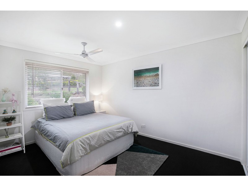 3 Pepperwood Place, Withcott QLD 4352