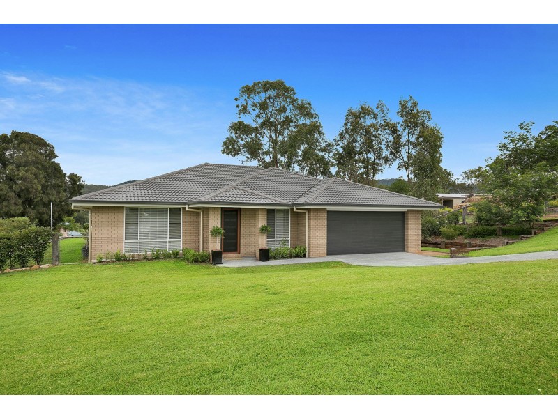 3 Pepperwood Place, Withcott QLD 4352