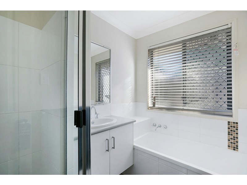 2/68 Cortess Street, Harristown QLD 4350