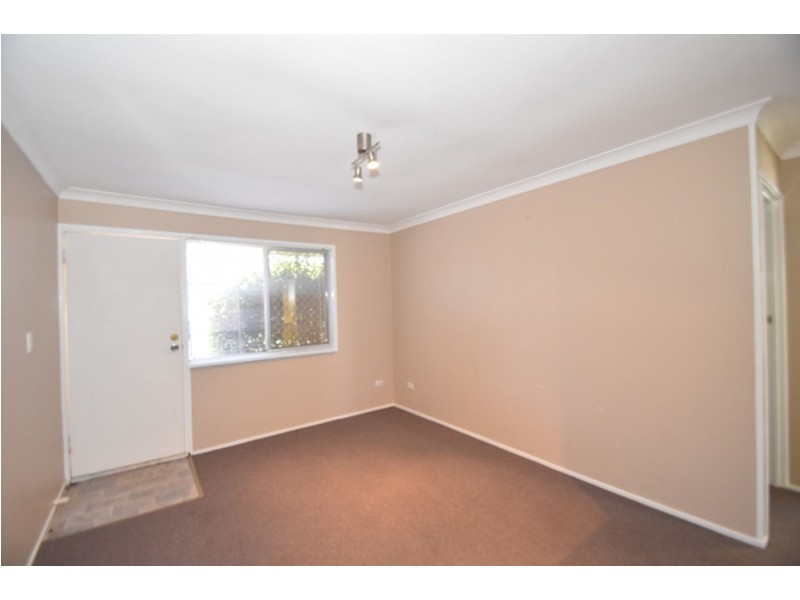 2/478 Stenner Street, Darling Heights QLD 4350