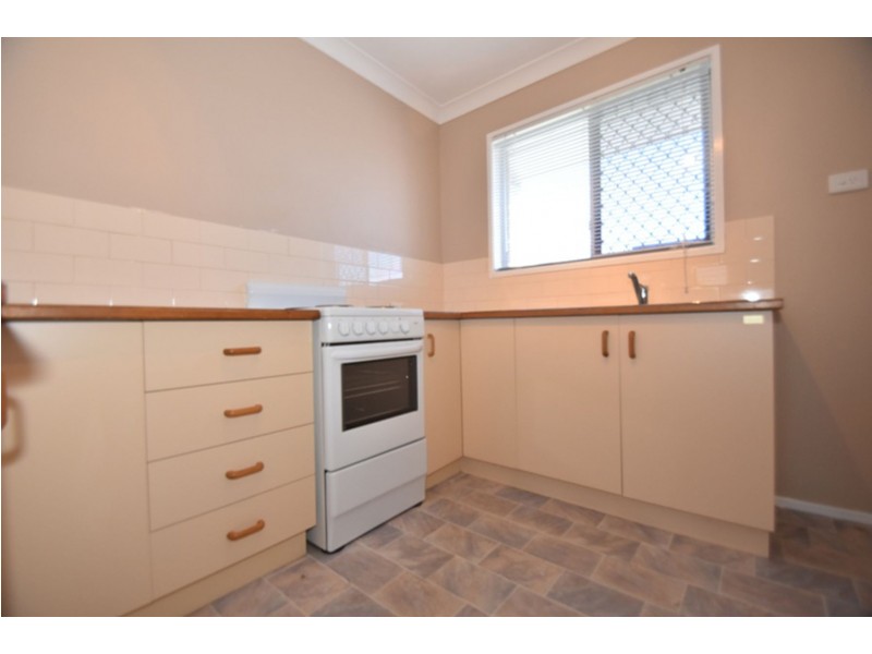 2/478 Stenner Street, Darling Heights QLD 4350