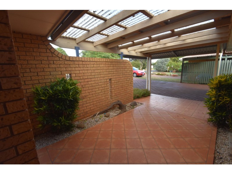 7 Ansett Court, Wilsonton QLD 4350