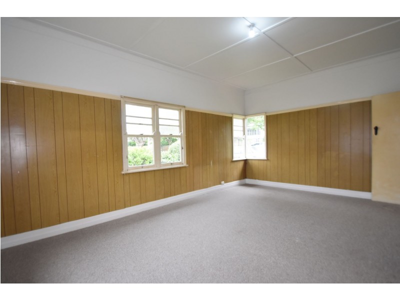159 Ruthven Street, North Toowoomba QLD 4350
