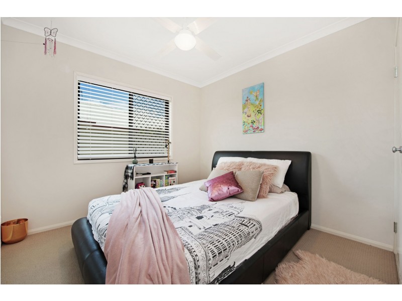 24 Wellington Street, Wyreema QLD 4352