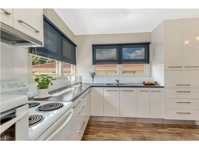 9 Wilma Street, Centenary Heights QLD 4350