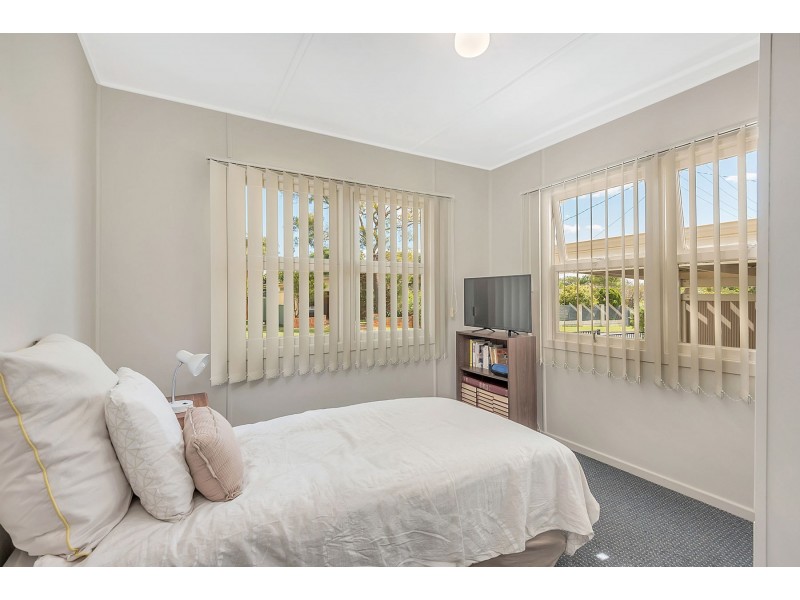 9 Wilma Street, Centenary Heights QLD 4350