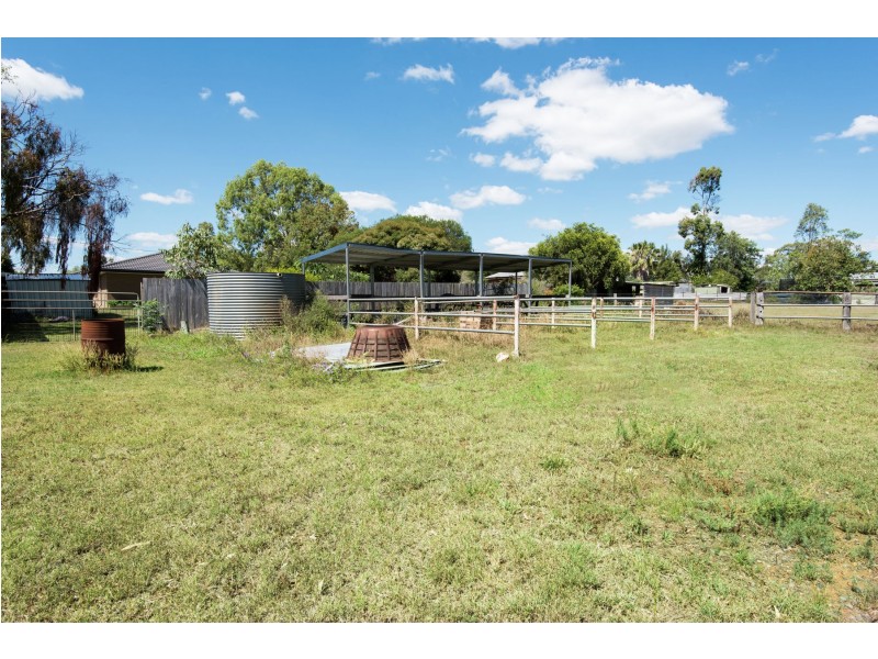 20 Harth Street, Goombungee QLD 4354