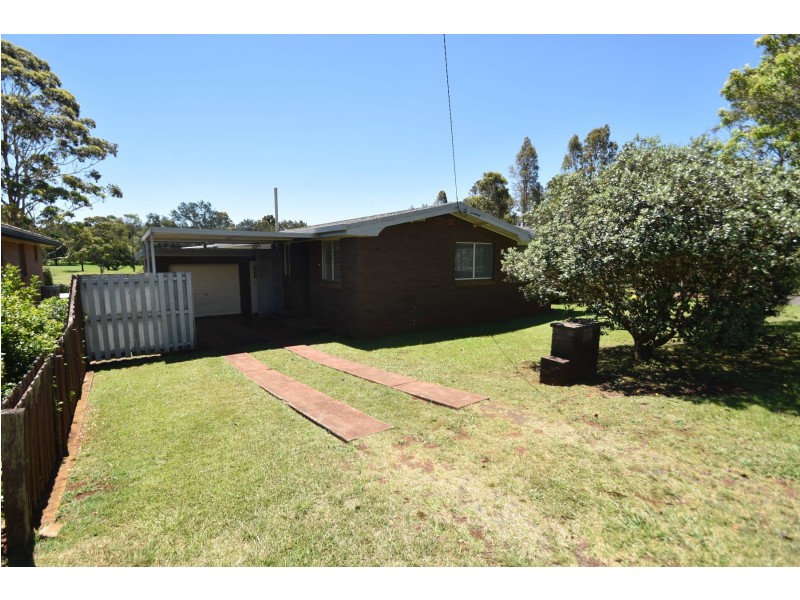 1 Balanga Court, South Toowoomba QLD 4350