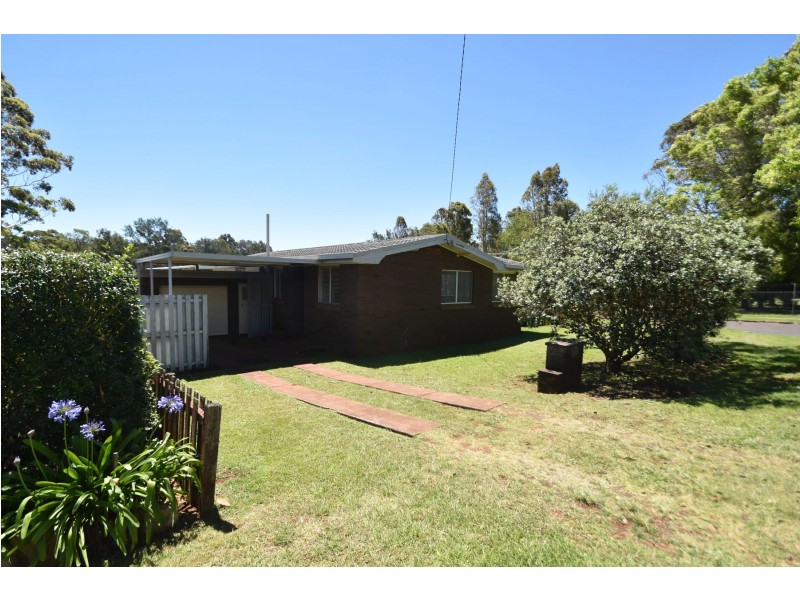 1 Balanga Court, South Toowoomba QLD 4350