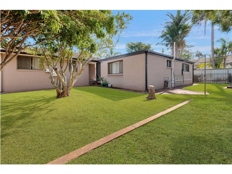 4 Robyn Street, Centenary Heights QLD 4350