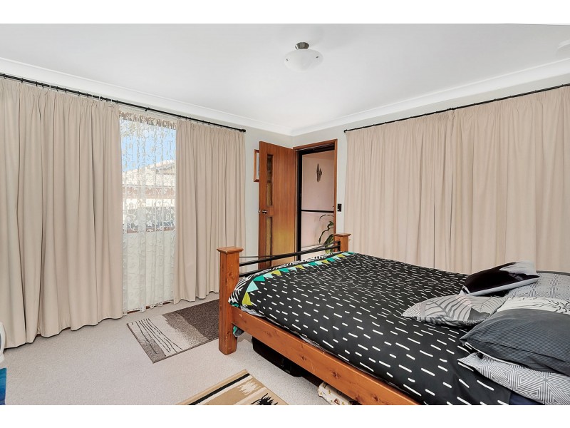 4 Robyn Street, Centenary Heights QLD 4350