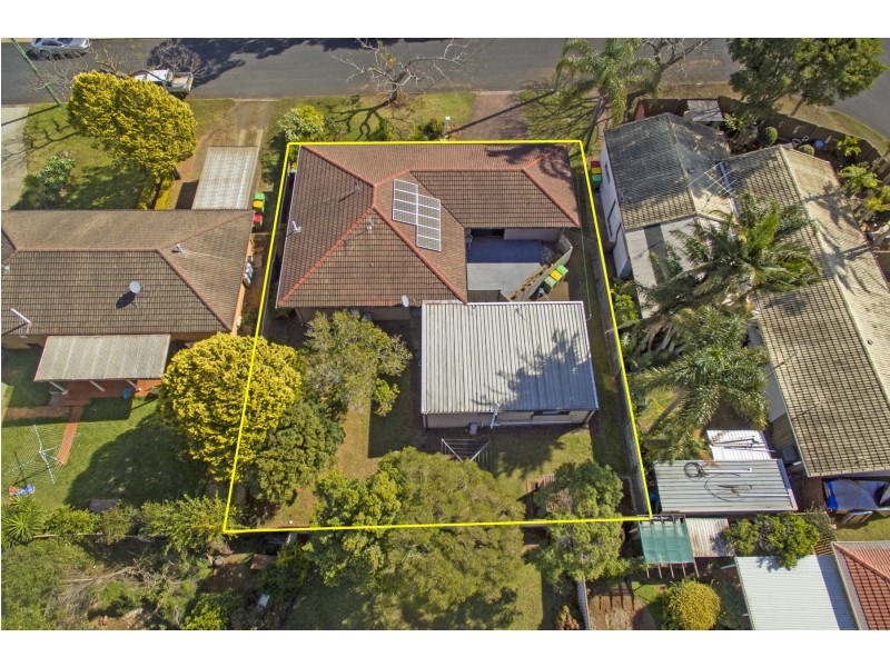 4 Robyn Street, Centenary Heights QLD 4350