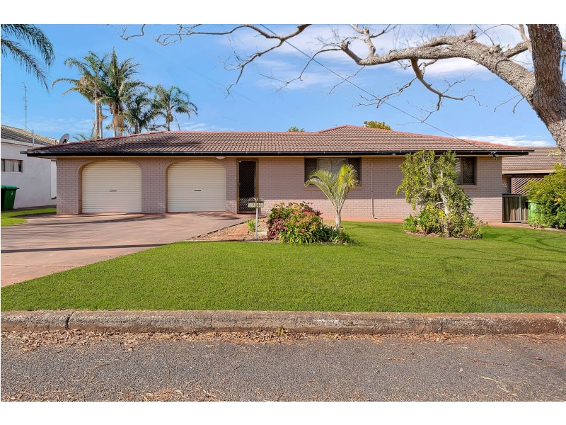 4 Robyn Street, Centenary Heights QLD 4350