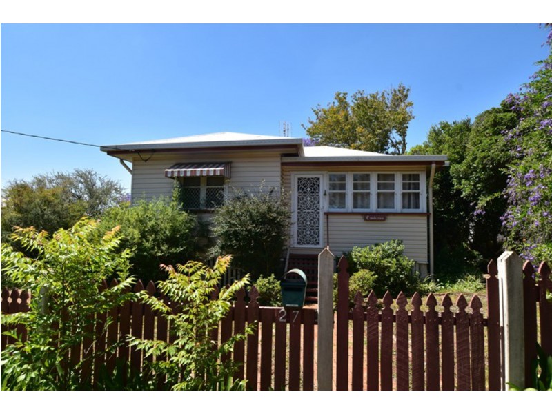 27 Ocean St, Rangeville QLD 4350