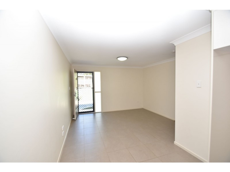 2/39 Gipps  Street, Drayton QLD 4350