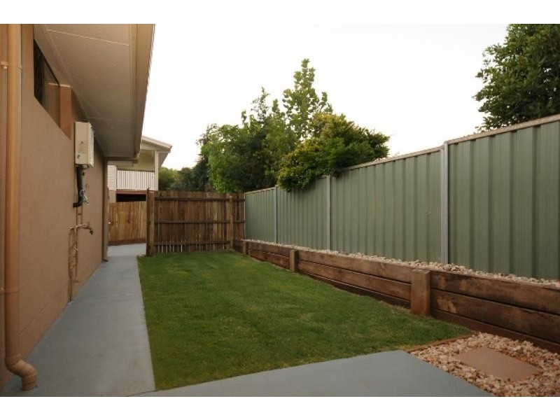 2/39 Gipps  Street, Drayton QLD 4350