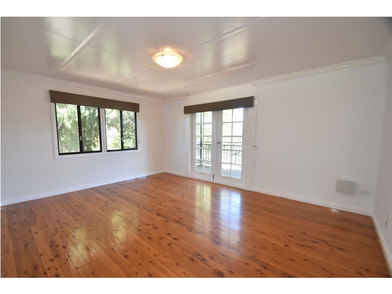 18 Hazzard Street, Centenary Heights QLD 4350