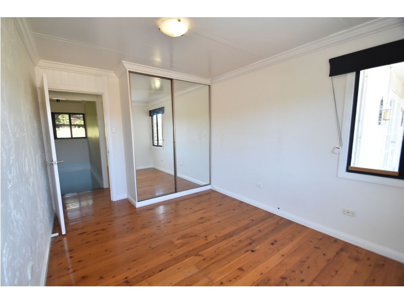 18 Hazzard Street, Centenary Heights QLD 4350