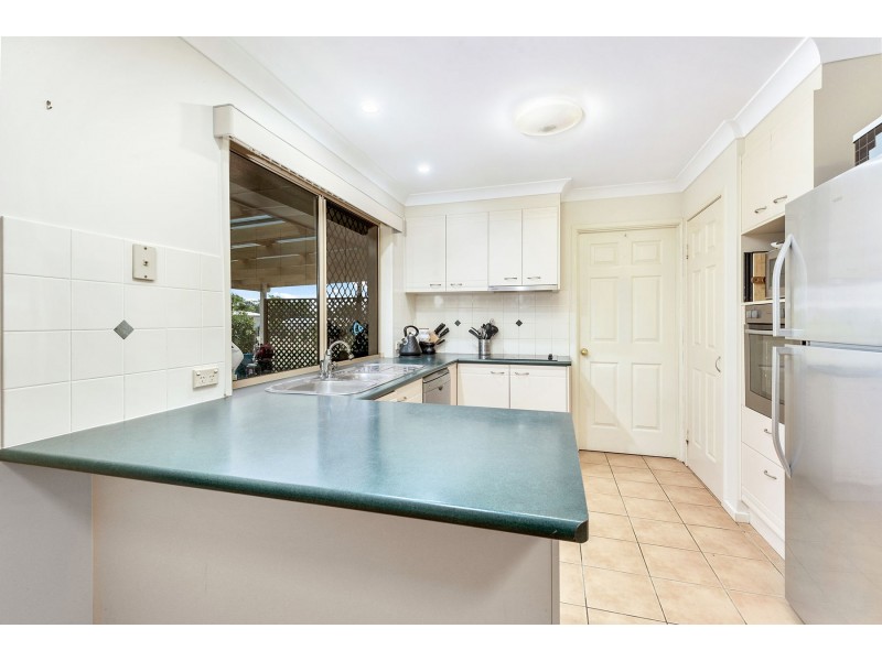 8 Highland Park Road, Meringandan West QLD 4352